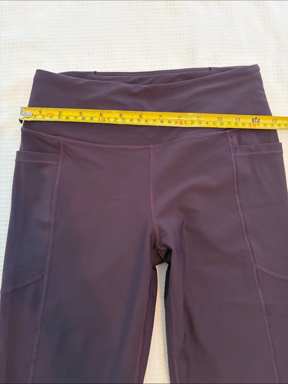 Victoria’s Secret Sport Purple total knockout  Leggings with Side Pockets size S